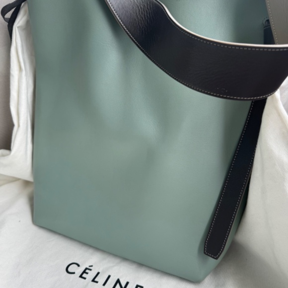 CELINE TWISTED CABAS - Picture 8 of 14